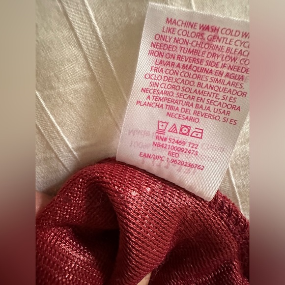 NWOT Burgundy red half zip cozy sweater Size L . - Picture 7 of 11